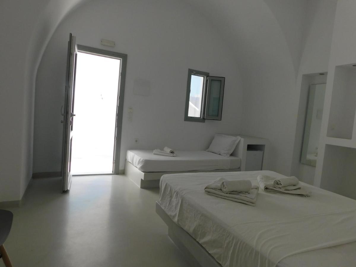 Livin Santorini - Center Rooms Санторини Номер фото