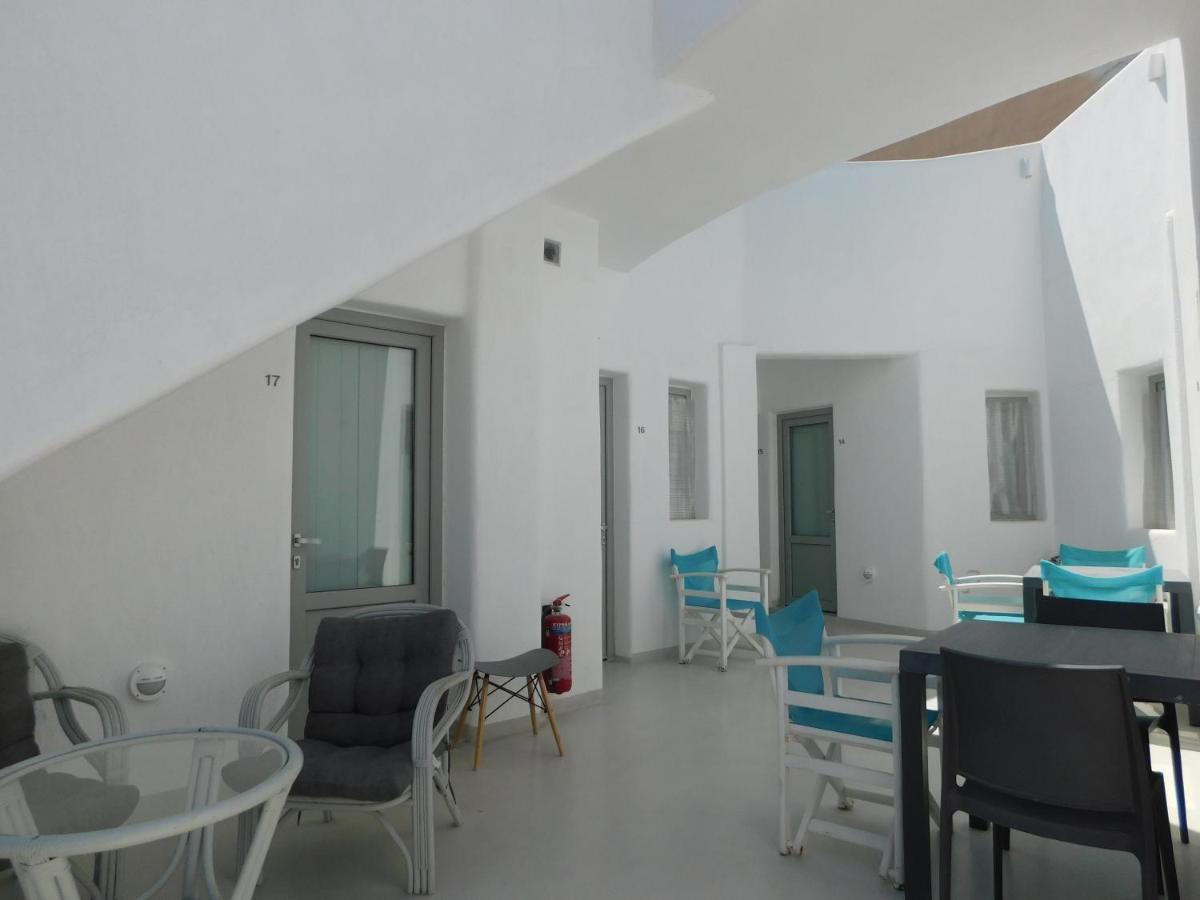 Livin Santorini - Center Rooms Санторини Экстерьер фото