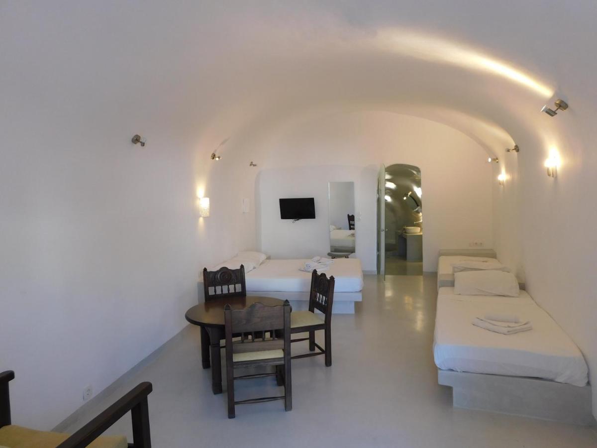Livin Santorini - Center Rooms Санторини Экстерьер фото