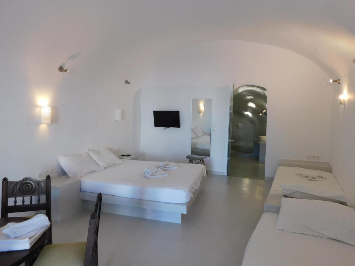 Livin Santorini - Center Rooms Санторини Экстерьер фото