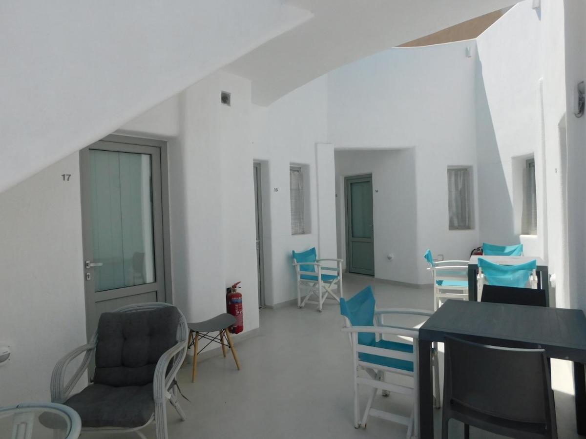 Livin Santorini - Center Rooms Санторини Экстерьер фото